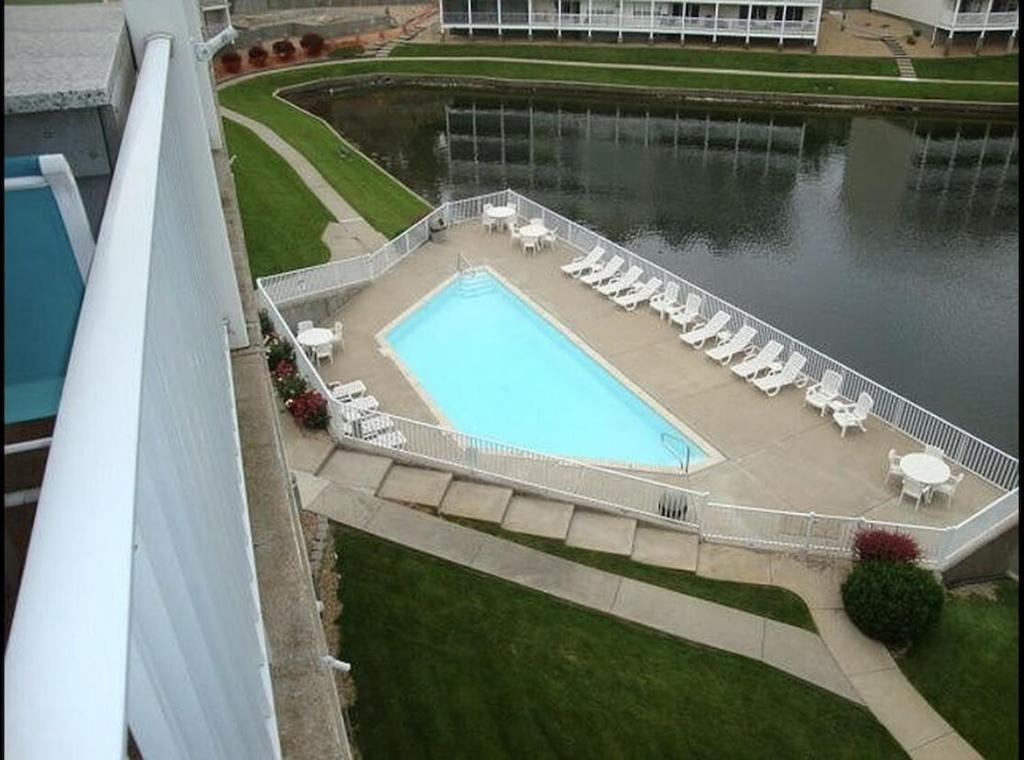 Family Fun Lakefront Condo At Parkview Bay Osage Beach Exterior photo
